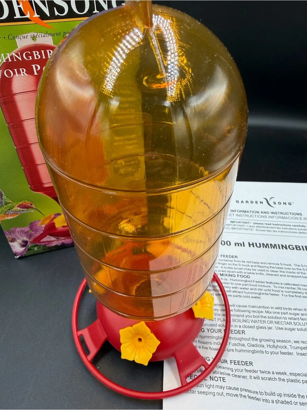 New Garden Song Hummingbird Feeder 28 OZ